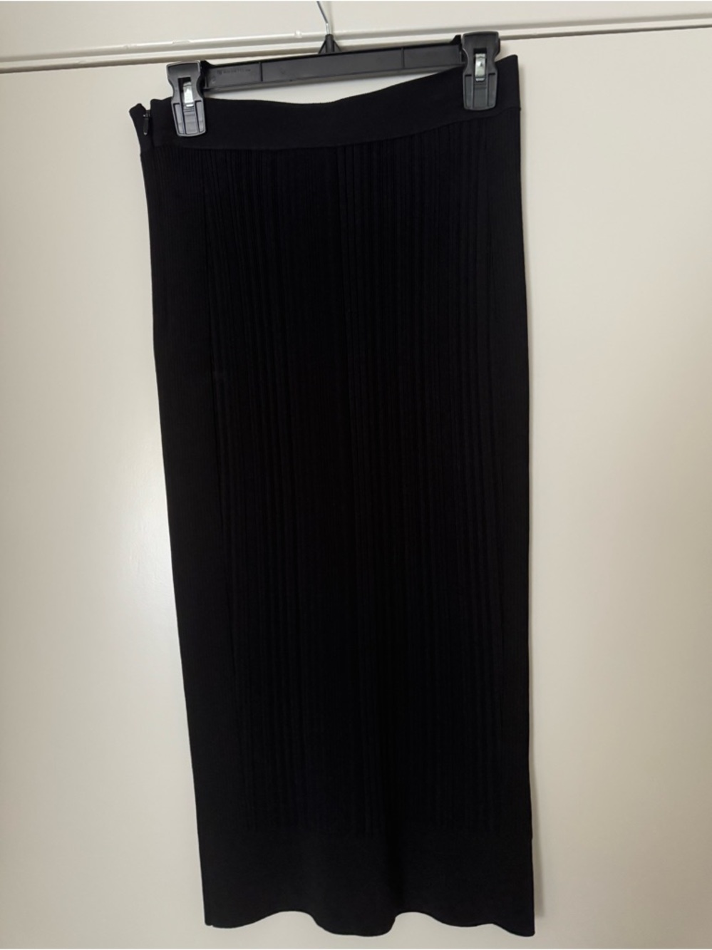 Herve Leger Black Pleated Midi Skirt